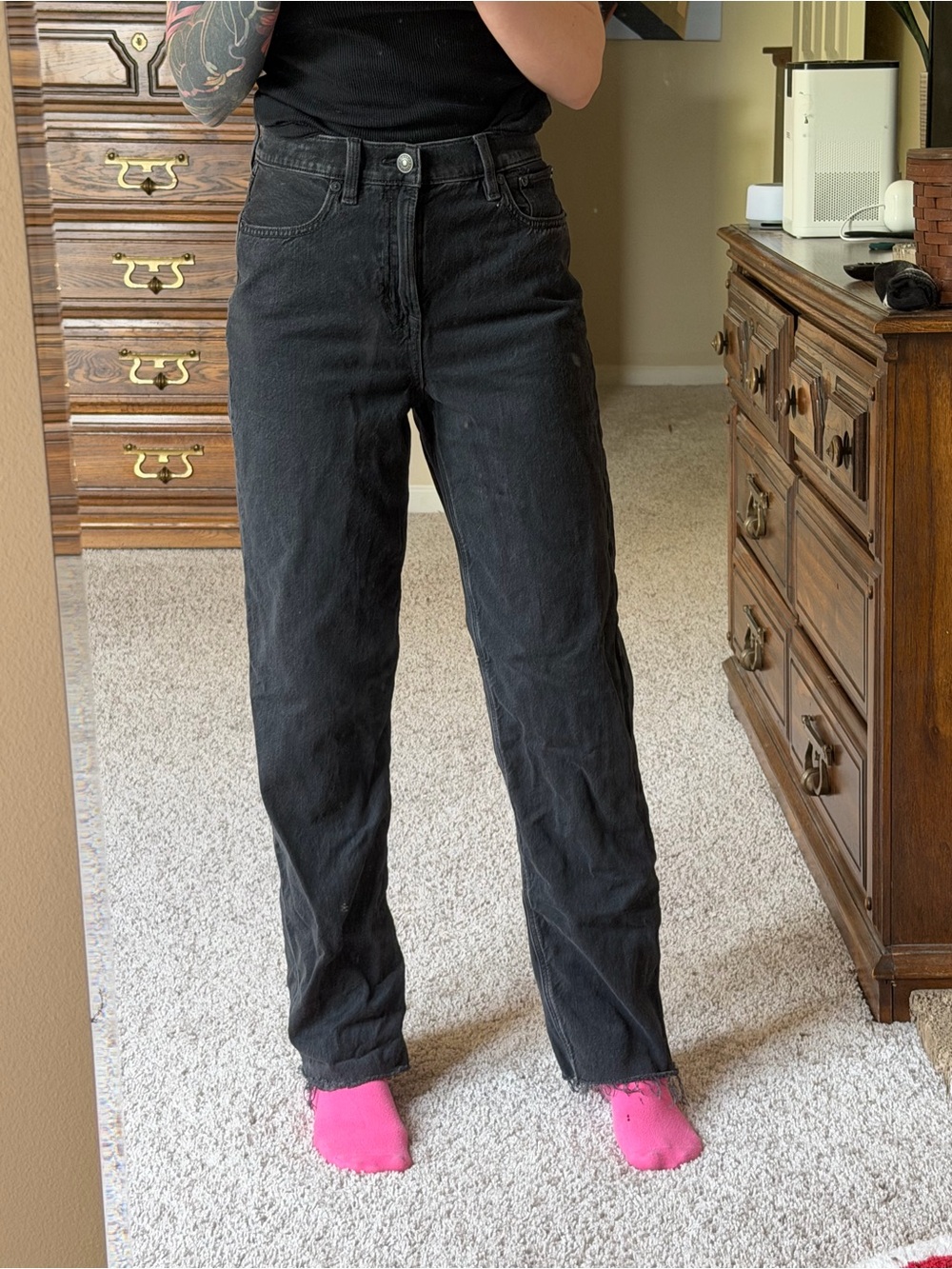 Classic High-Rise Strigid Straight Leg Women’s Jeans - Black